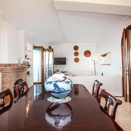 Apartment Belvedere House *