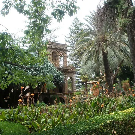 Belvedere House *